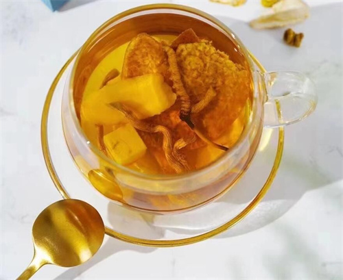 冬蟲夏草營養(yǎng)酒的制作方法 冬蟲夏草怎么泡酒？