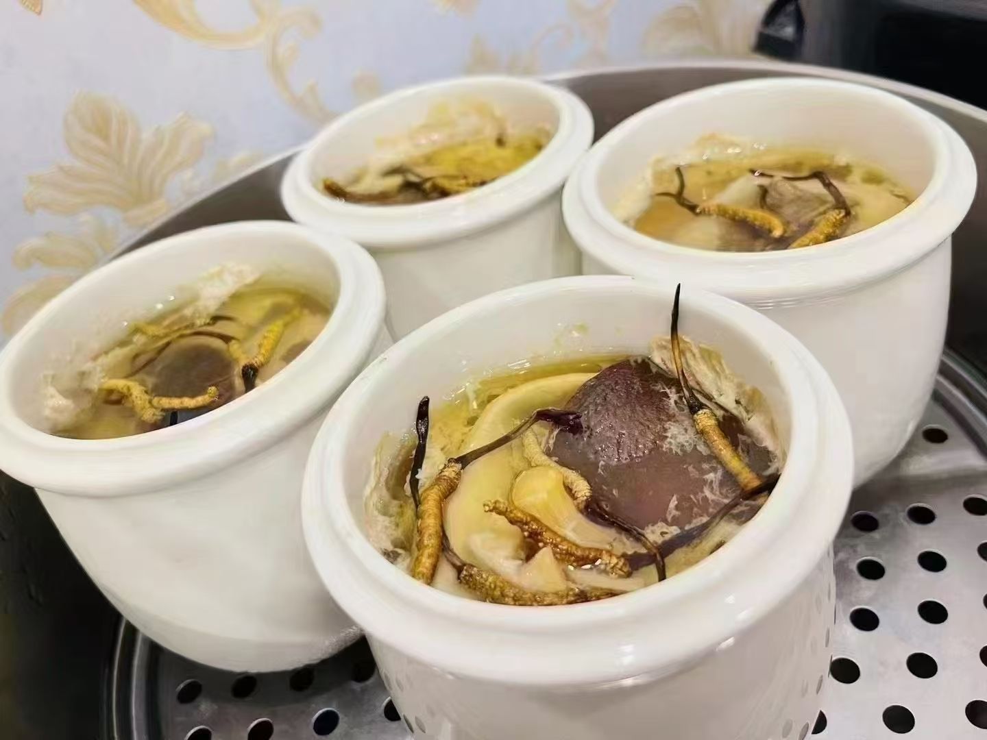 冬蟲夏草燉什么最好？5種黃金搭配讓滋補效果翻倍