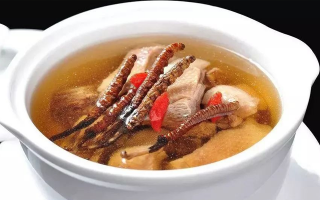 冬蟲(chóng)夏草煲湯的最佳季節(jié)，喝對(duì)事半功倍